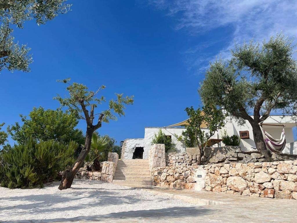 Casa Giuliveto - Charmantes Ferienhaus Mit Privatpool In Olivenhain Остуни Экстерьер фото