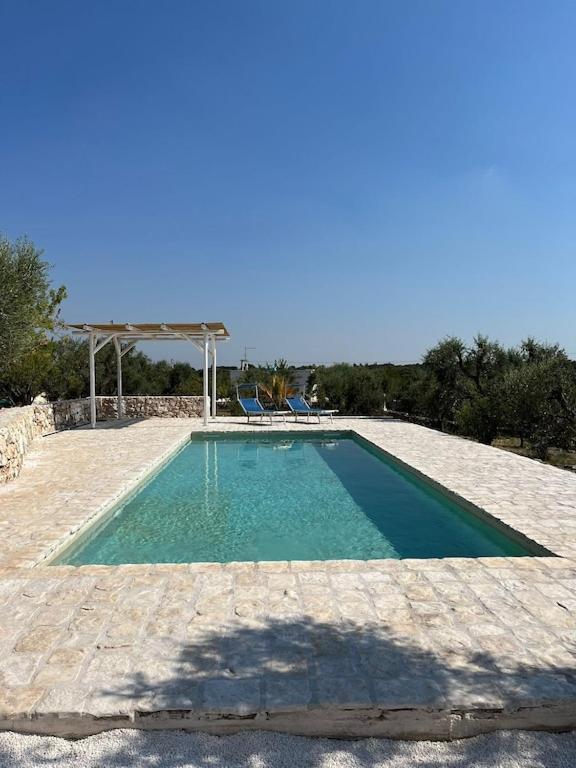 Casa Giuliveto - Charmantes Ferienhaus Mit Privatpool In Olivenhain Остуни Экстерьер фото