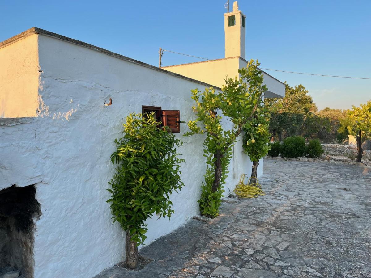 Casa Giuliveto - Charmantes Ferienhaus Mit Privatpool In Olivenhain Остуни Экстерьер фото